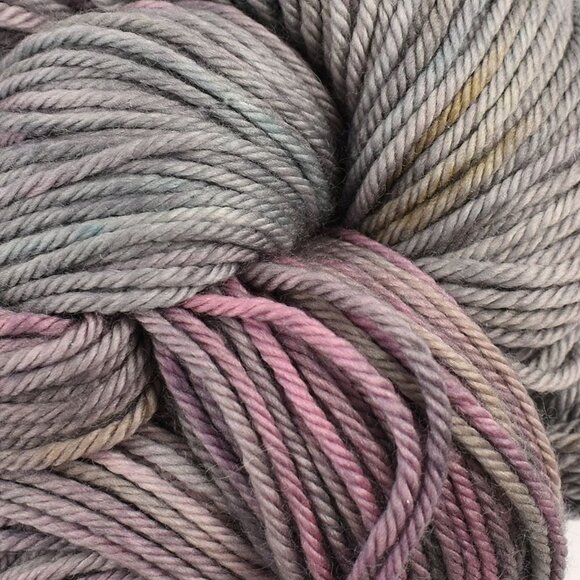 Hedgehog Fibres Merino DK Yarn Springy Twist Merino Wool Hand-Dyed Concrete - Picture 2 of 4